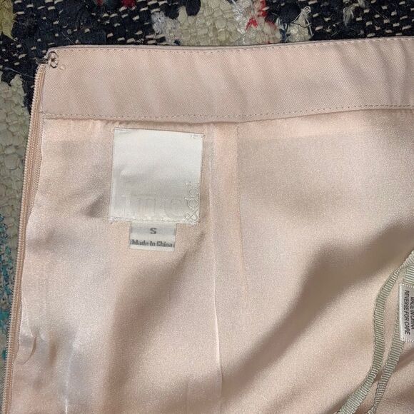 Line & Dot Pleated Dress Shorts - Picture 6 of 7